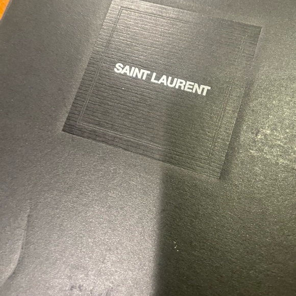 Saint Lauren LIKE NEW with box! Perfect for fall! - Picture 2 of 8